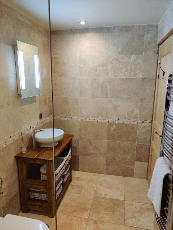 Spacious Ski Chalet In Traditional French Village, Sleeps 8, Four Star With Fibre Broadband Abondance Exteriér fotografie