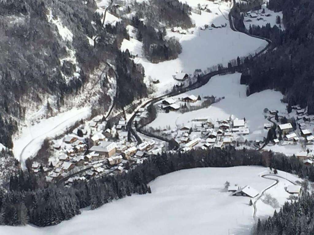 Spacious Ski Chalet In Traditional French Village, Sleeps 8, Four Star With Fibre Broadband Abondance Exteriér fotografie