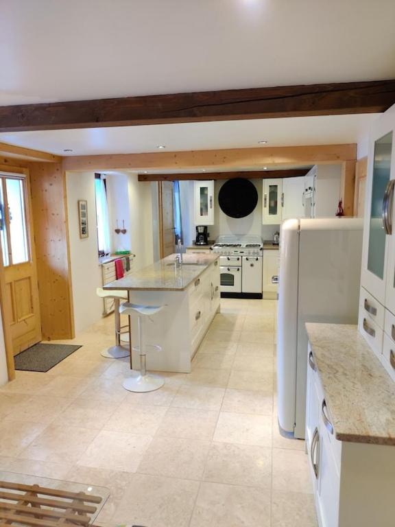 Spacious Ski Chalet In Traditional French Village, Sleeps 8, Four Star With Fibre Broadband Abondance Exteriér fotografie