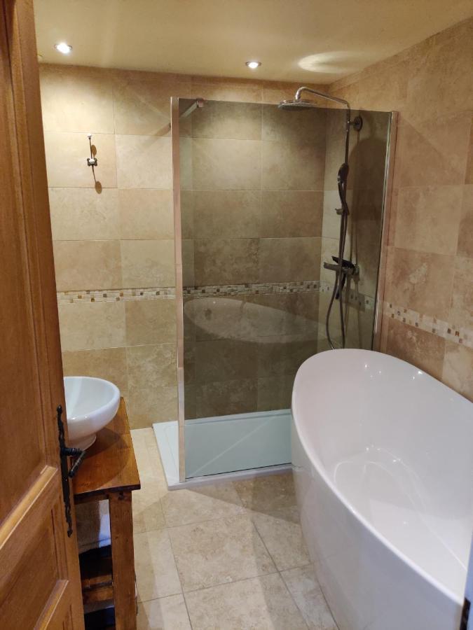 Spacious Ski Chalet In Traditional French Village, Sleeps 8, Four Star With Fibre Broadband Abondance Exteriér fotografie