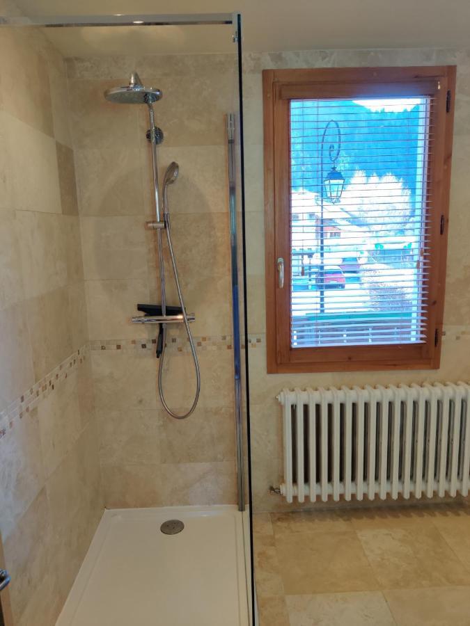 Spacious Ski Chalet In Traditional French Village, Sleeps 8, Four Star With Fibre Broadband Abondance Exteriér fotografie
