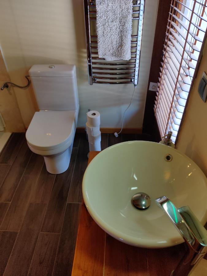 Spacious Ski Chalet In Traditional French Village, Sleeps 8, Four Star With Fibre Broadband Abondance Exteriér fotografie