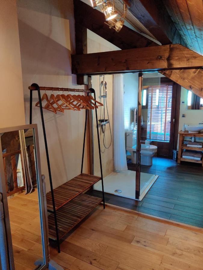 Spacious Ski Chalet In Traditional French Village, Sleeps 8, Four Star With Fibre Broadband Abondance Exteriér fotografie