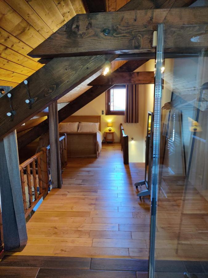 Spacious Ski Chalet In Traditional French Village, Sleeps 8, Four Star With Fibre Broadband Abondance Exteriér fotografie